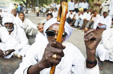 Practically no co-op banks for farmers in Vidharbha