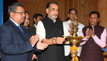 Singh launches e-pashuhaat portal