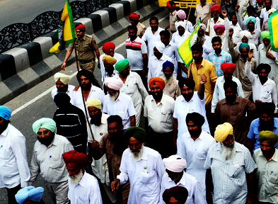 Co-op employees protest against Asst Registrar