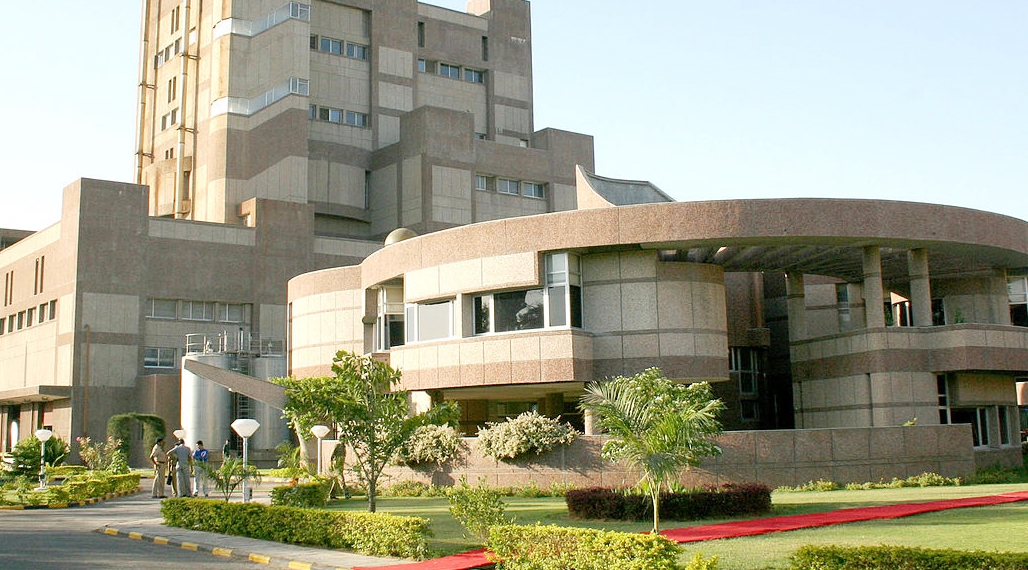 Banas Dairy to manage co-op medical college