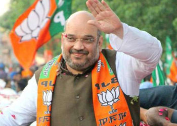 Greetings pour on cooperator Amit Shah birthday