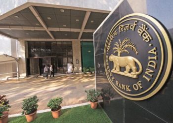 RBI seeks applications from UCBs for conversion into small banks