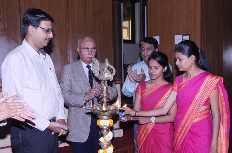 VAMNICOM celebrates Coop Week with gusto