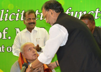 Thank you session! Singh felicitates Swaminathan