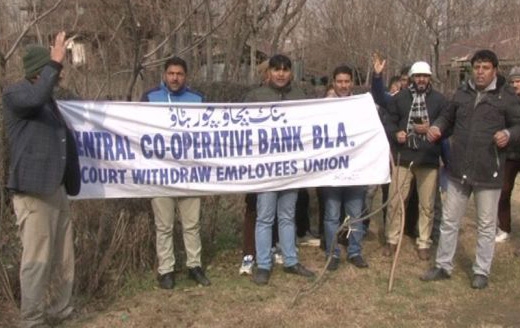 DCCB, Baramulla: Temporary staff-members hold protest march