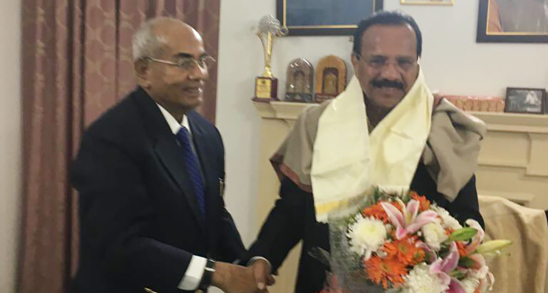 IFFCO: Awasthi discusses fertilizer scenario with Gowda