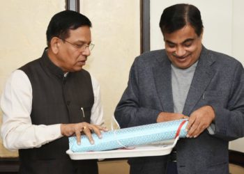 Gadkari release Nagpur Nagarik Sahakari Bank NY calendar