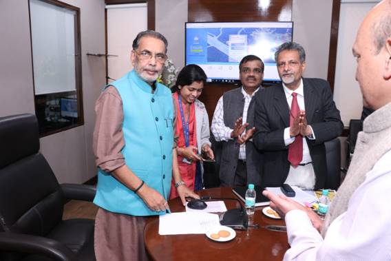 DBT eased for entrepreneurs of poultry and related fields: Singh