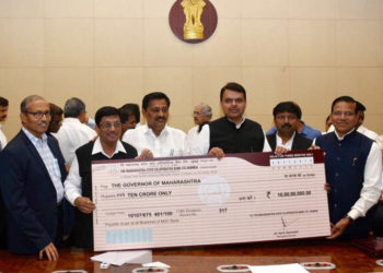 MSC Bank hands over Rs 10 cr as dividend to CM