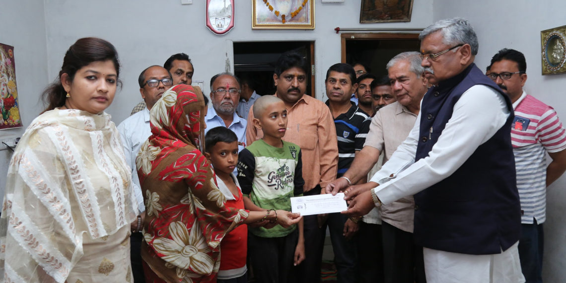 Pulwama attack: Chikhli Urban Co-op Bank gives Rs 1 lac each to families