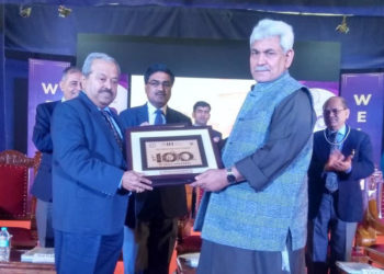 IIT BHU Alumnus Century Award: Singh receives it on Awasthi’s behalf