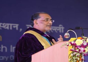 Singh lauds IARI for developing neem-coated urea