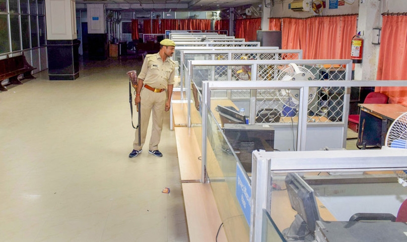 Nagpur DCCB employees on war path