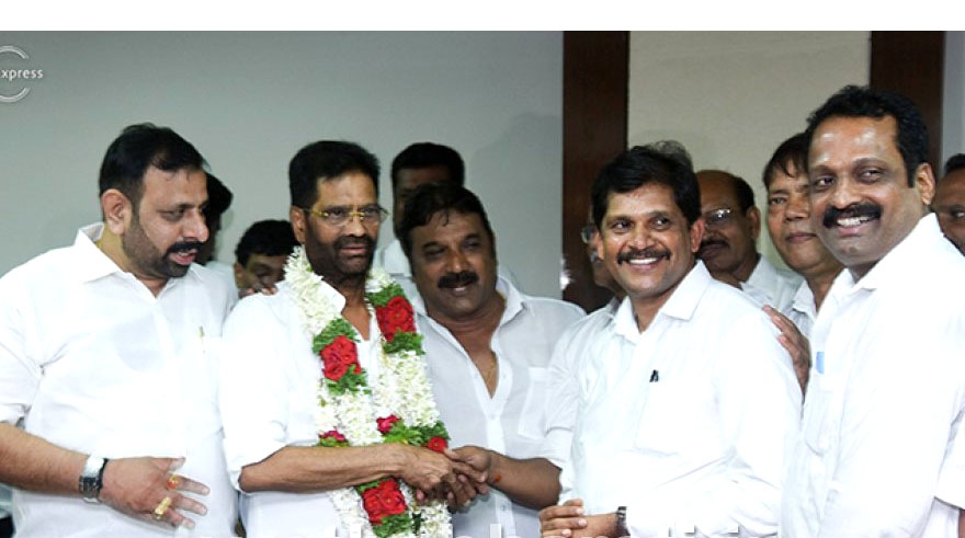 SCDCC Bank: Sahakar Panel licks dust, Kumar Panel wins hands down