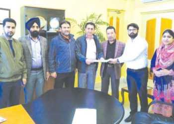 J&K State Co-op Bank ties with Axis Bank
