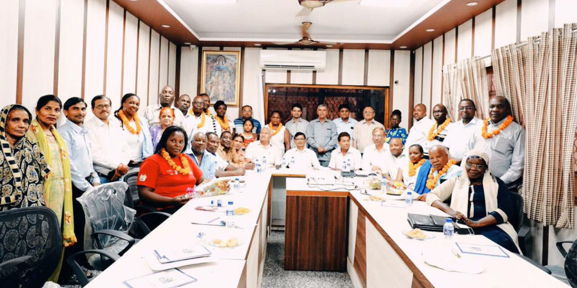 NCUI organizes Kenyan delegation’s visit to a Delhi’s co-op society