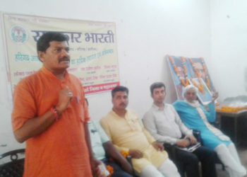 Tomar meets Sahakar Bharati leaders; RSS body to play crucial role again