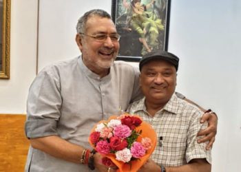Sunil greets Giriraj on his induction in Modi Cabinet
