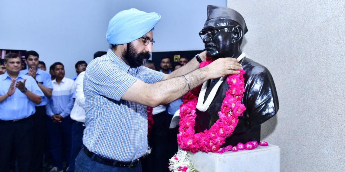 Sodhi pays tribute to Tribhuvandas Patel
