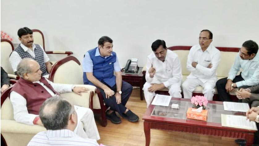 When Tomar and Gadkari sat together to solve credit co-op issues