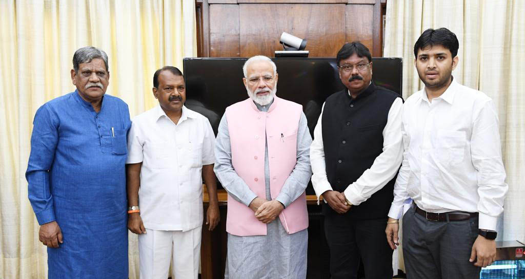Fishcopfed Vice-Chairman Sandhe meets PM, seeks relief