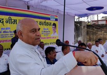 Minister participates in IFFCO neem campaign in Bhind