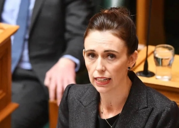 New Zealand PM not eager to rescue Fonterra