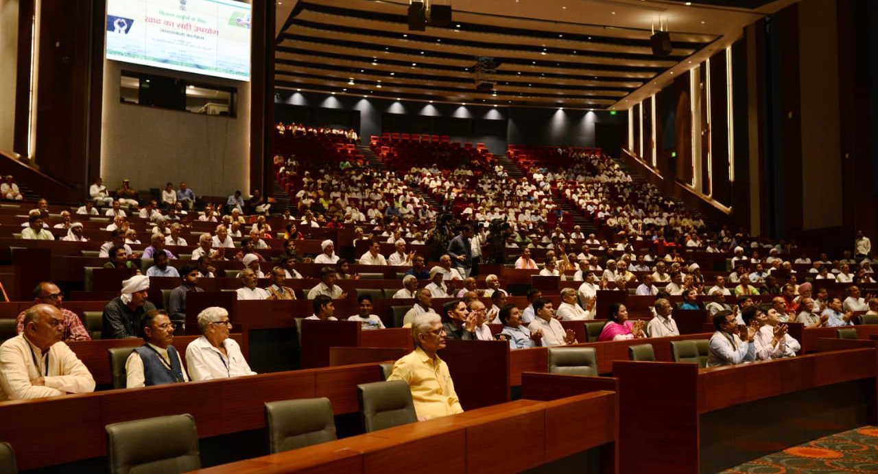 Tomar & Gowda inaugurate Fertilizer Application Awareness Program