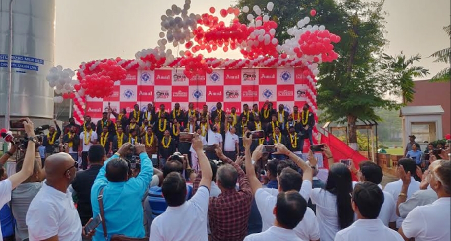 Kurien B’ Day celebrated in splendour as bikers reach Anand