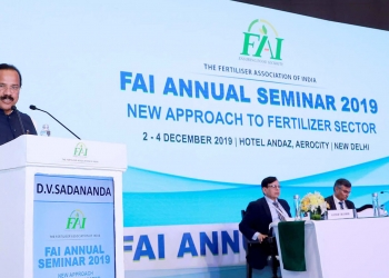 Gowda lauds IFFCO for Nano venture, calls the initiative close to PM’s dream