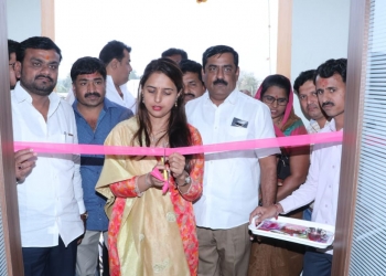 MP opens new branch building of Vaidyanath Urban Co-op Bank