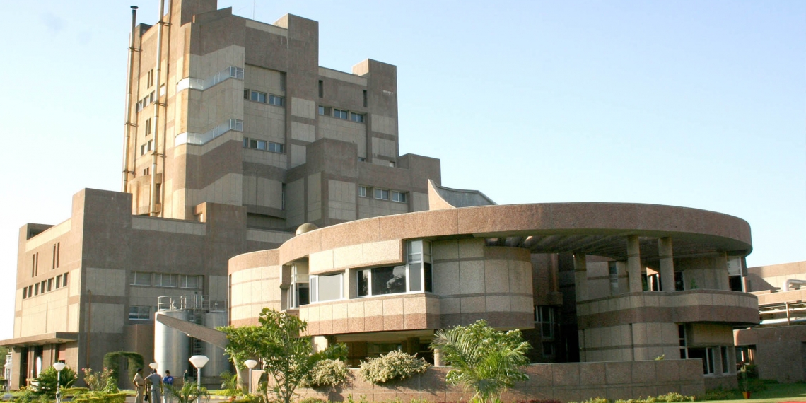 Banas becomes a billion-dollar cooperative