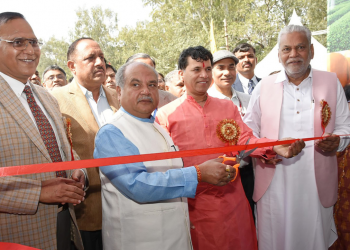 Minister exhorts agri-graduates & scientists to be practicing farmers