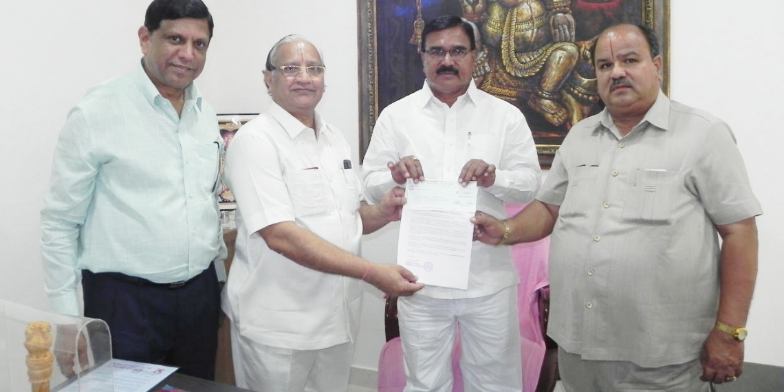 Mahesh Bank contributes Rs 50 lakh to CM Fund