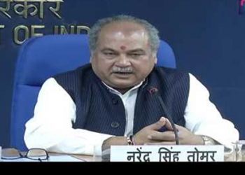 Tomar holds Video-Conference to felicitate farm activities across India