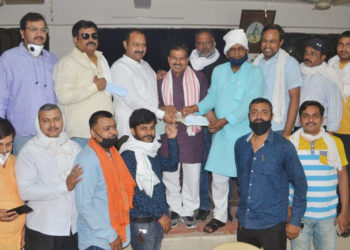 Varanasi DCCB Chairman Ajay Rai helps lawyers