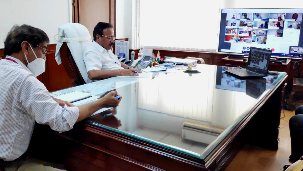 Will act on subsidy repayment; Plz focus on Kharif crop: Gowda