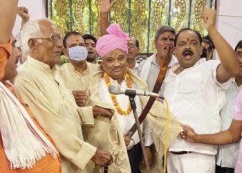 Sunil gets hero’s welcome on his victory