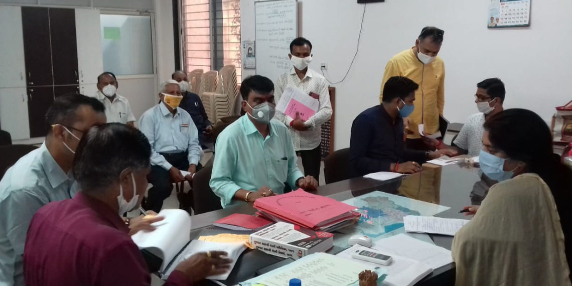 Amul dairy readies for electoral fight; 31 candidates in fray for 11 seats