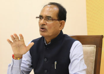 CM eats his words; Ordinance allows MP-MLAs to co-op posts