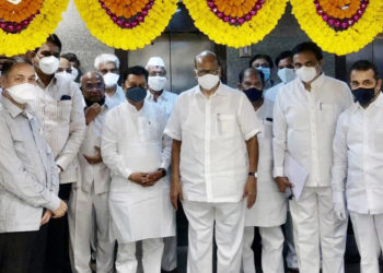 Pawar inaugurates renovated HO of State Co-op Sugar Factory Fed