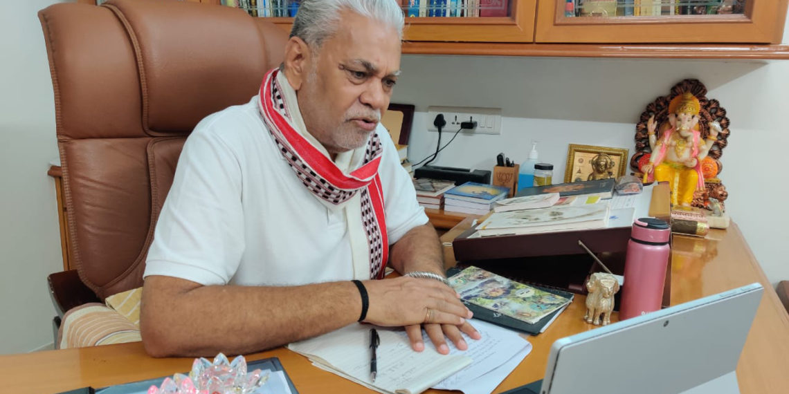 Rupala interacts with women farmers on Mahila Kisan Diwas