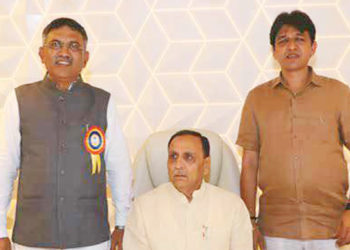 Surat DCCB performs well; aims Rs10 k business mix by 2022