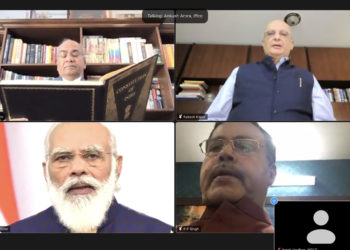 IFFCO employees led by MD read Preamble with PM