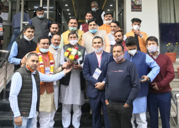 Uttarakhand co-operators rush to Delhi to greet winners