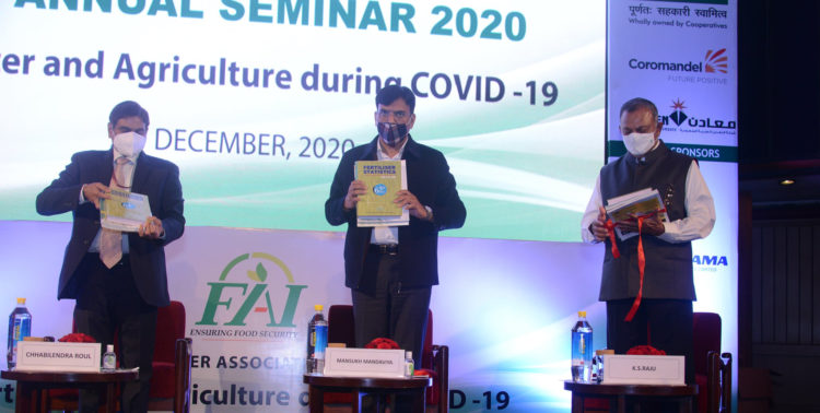 MoS distributes FAI awards; co-op giants IFFCO & Kribhco bag most