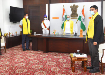 Vamnicom: AP Guv sees co-ops as means to improve rural economy