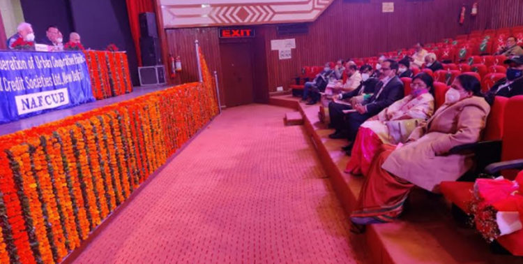 Mehta felicitates Mudit Verma on his victory to NCUI