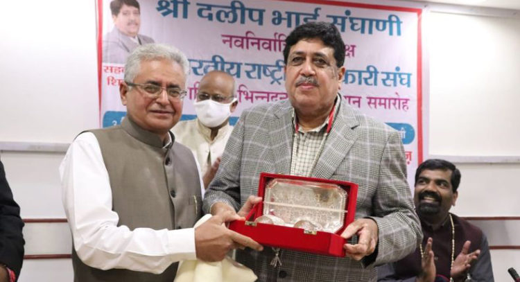 Dabas felicitates Sanghani for new innings at NCUI