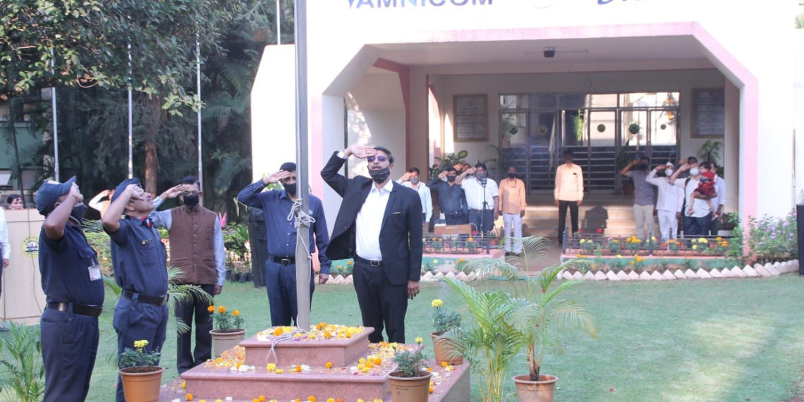 Tripathy hoists national tricolour at Vamnicom